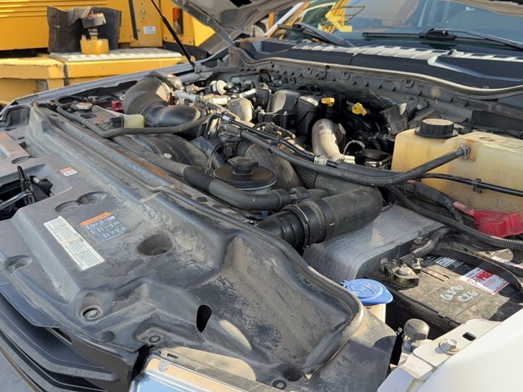 2019-ford-f550-image-30
