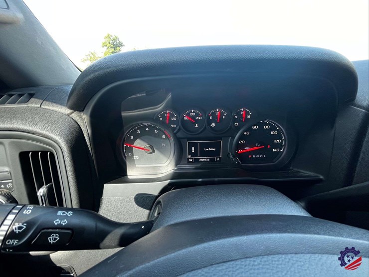 2019-chevrolet-silverado-truck-image-77