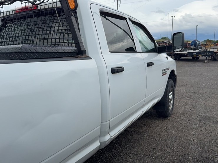 2015-dodge-2500-image-6