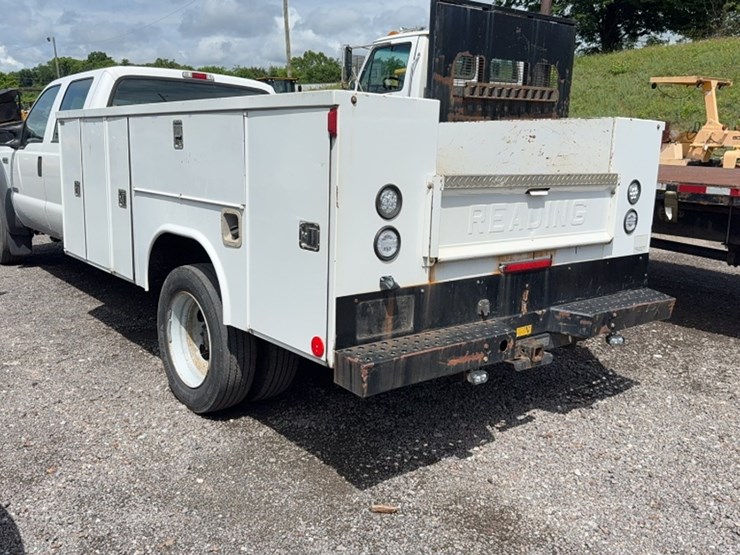 2005-ford-f450-image-14