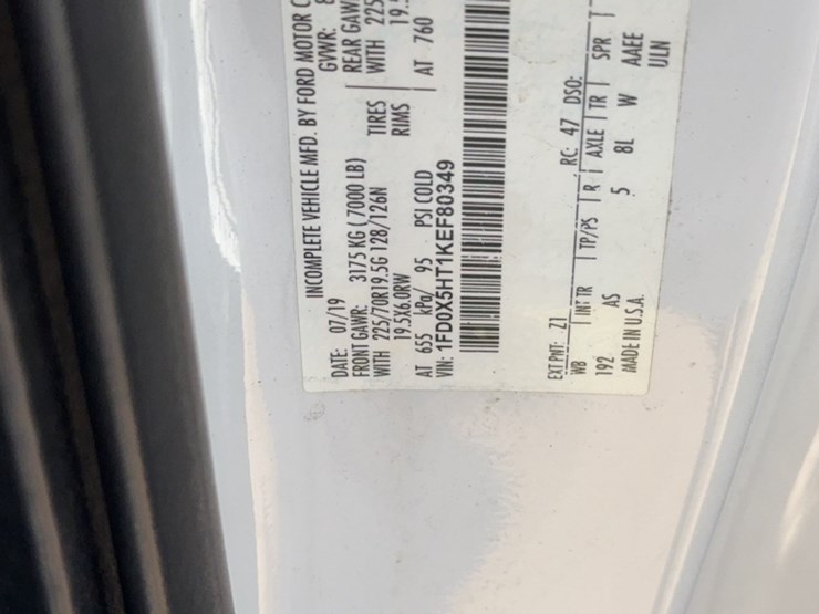 2019-ford-f550-image-23