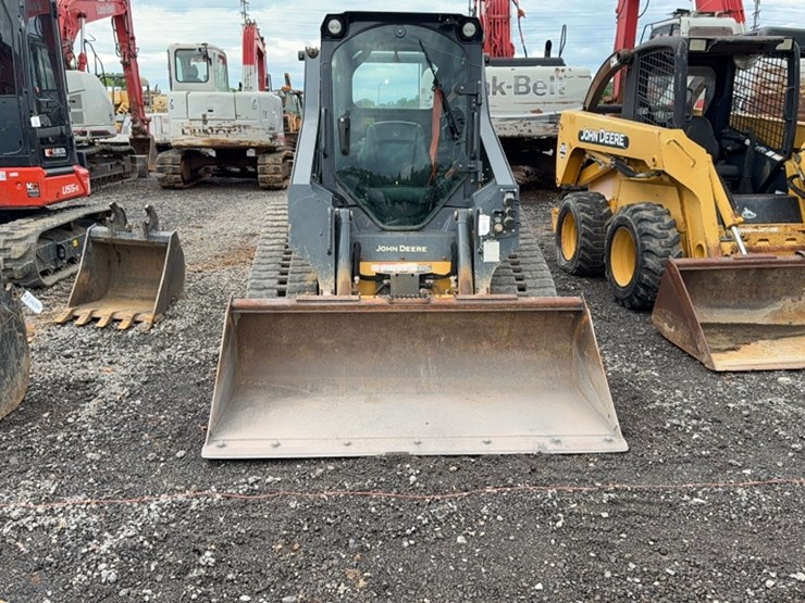 deere-317g-image-2
