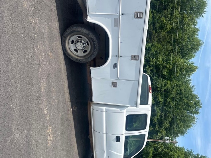 2006-chevrolet-2500-image-5