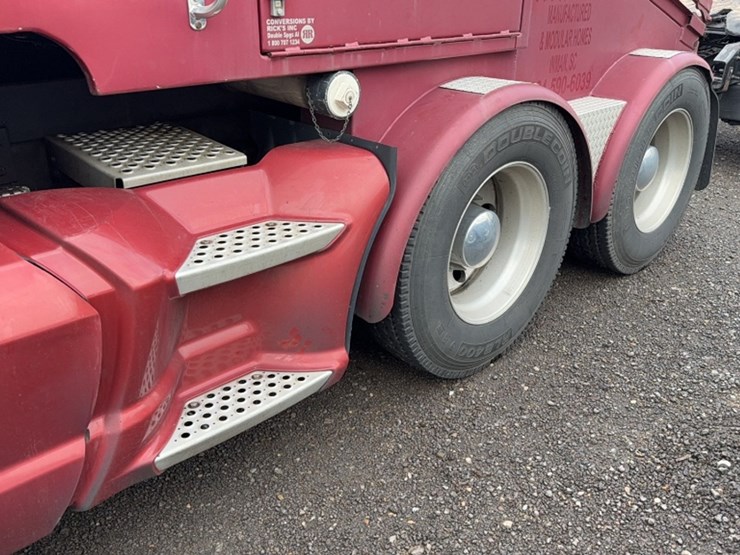 2014-kenworth-t660-image-11
