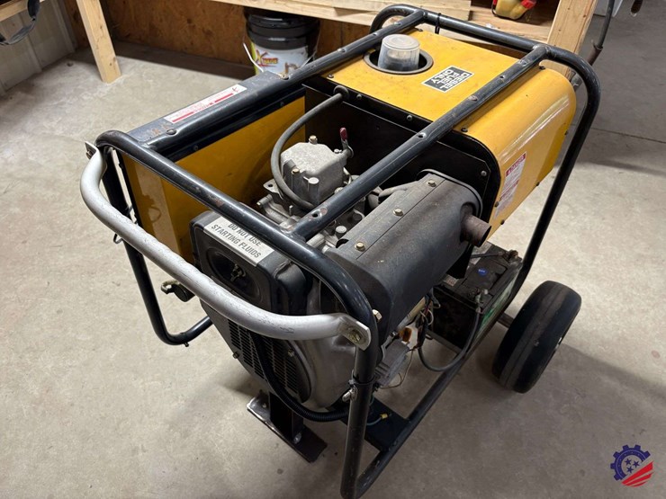completely-self-contained-jobsite-fuel-container-image-31