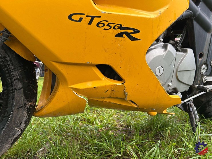 2008-hyosung-gt650-motorcycle-image-10
