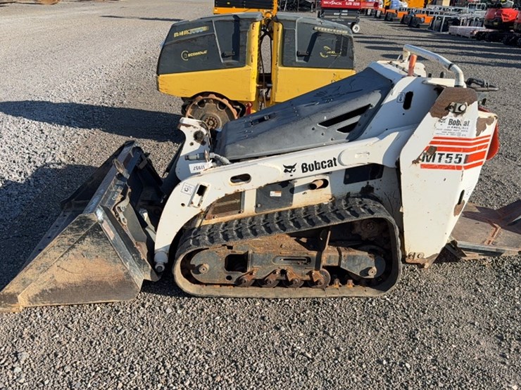 2008-bobcat-mt55-image-11