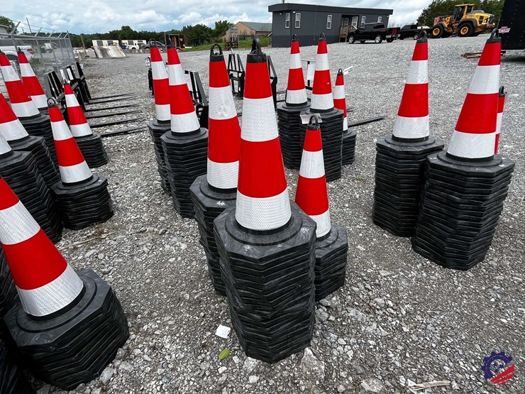 unused-2026-ce-irstc-safety-traffic-cones-image-7