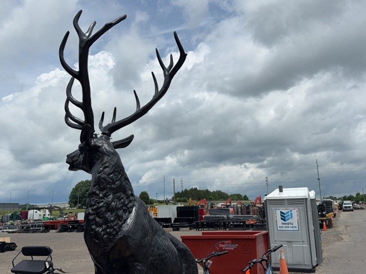 #6009-•-metal-elk-statue-image-2