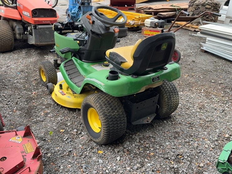 john-deere-x300-image-5