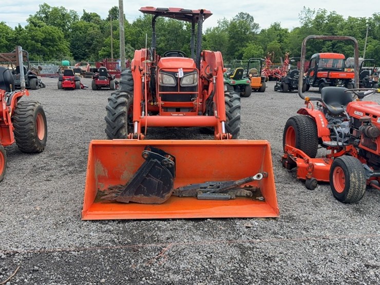 kubota-m8540-image-2