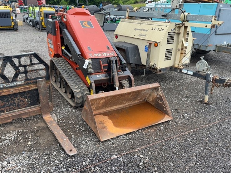 ditch-witch-sk800-image-3