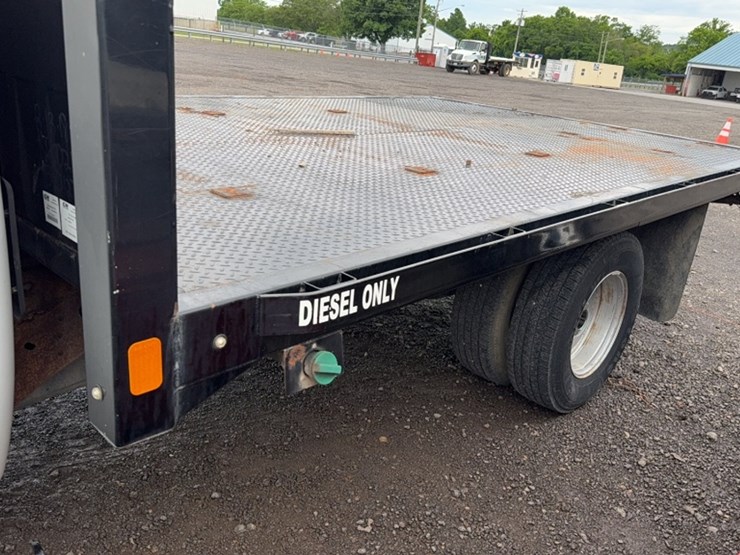 2012-chevrolet-3500-image-11