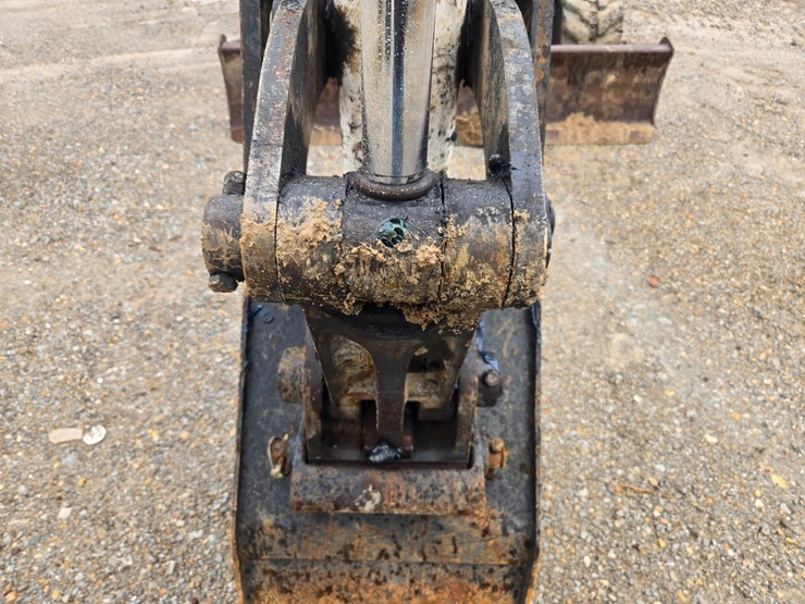 2022-bobcat-e42-image-59