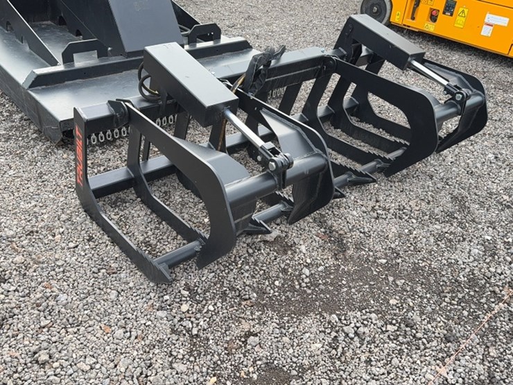 #2082-•-72"-skid-steer-2-cylinder-skeleton-grapple-image-1
