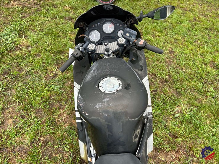 1994-honda-cbr600f-motorcycle-image-19