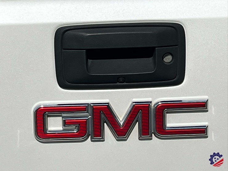 2018-gmc-sierra-z71-slt-truck-image-41