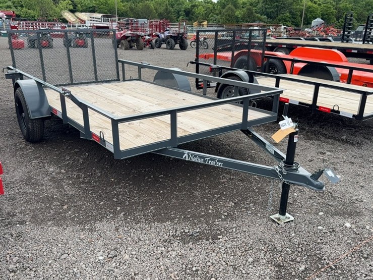 #3006-•-2025-native-12'-bumper-pull-trailer-image-2