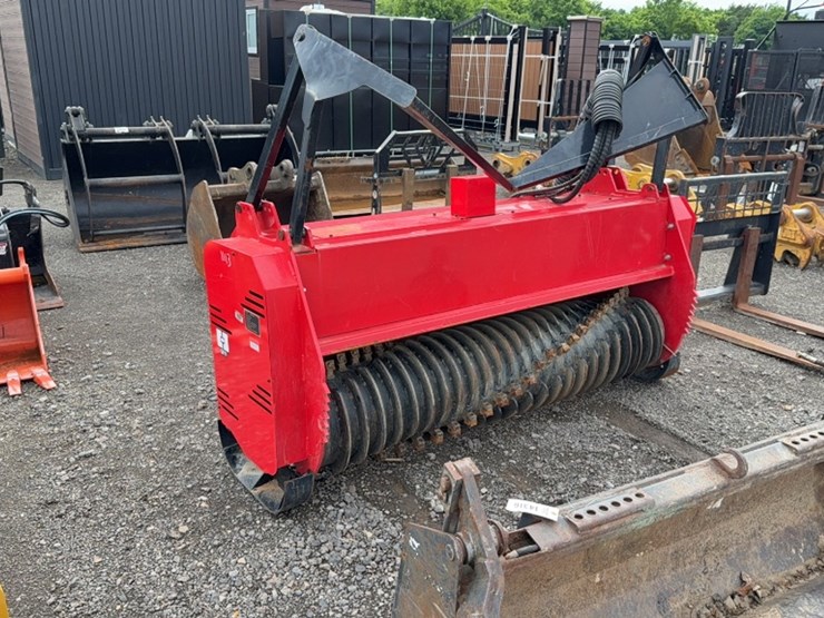 #2011-•-giyi-72"-skid-steer-drum-mulcher-image-2