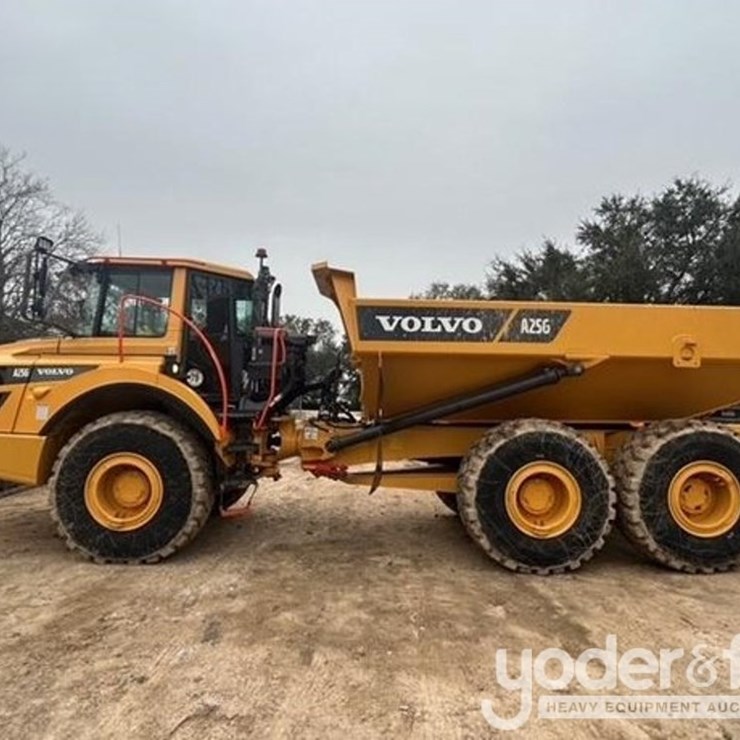 2023 VOLVO A25G