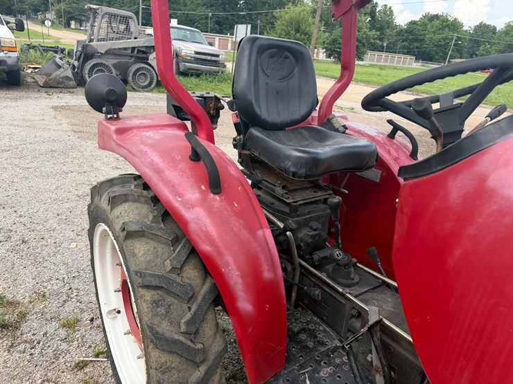 2006-farm-pro-2420-image-35