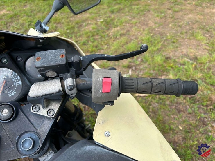 2008-kawasaki-ninja-250r-motorcycle-image-13