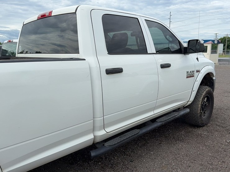 2014-dodge-2500-image-6