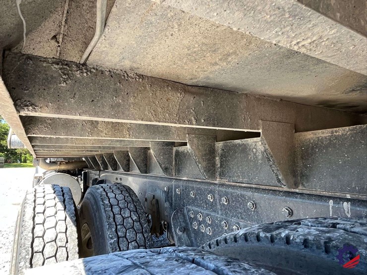 2017-kenworth-t680-image-29