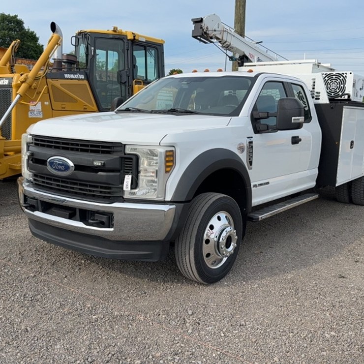 2019 FORD F550