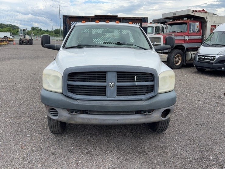 2007-dodge-3500-image-2