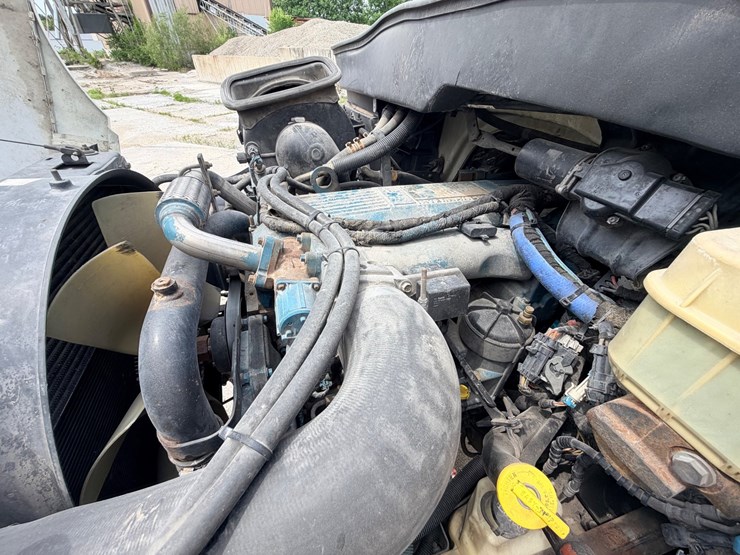 2005-international-durastar-4300-image-28