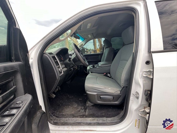 2014-dodge-1500-image-59