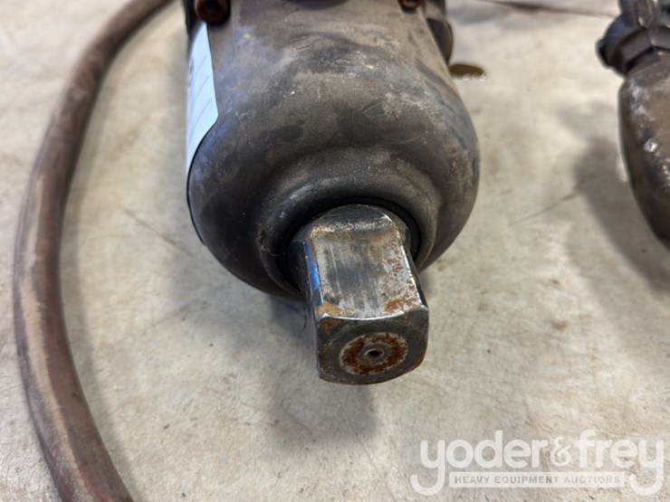 impact-wrench-air,-1.5"-image-5