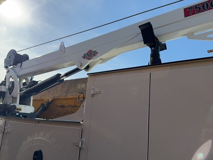 2019-ford-f550-image-8