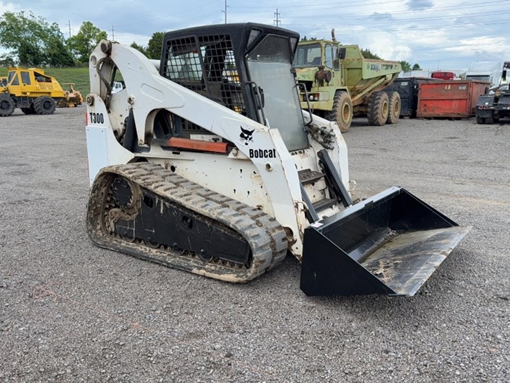 bobcat-t300-image-3