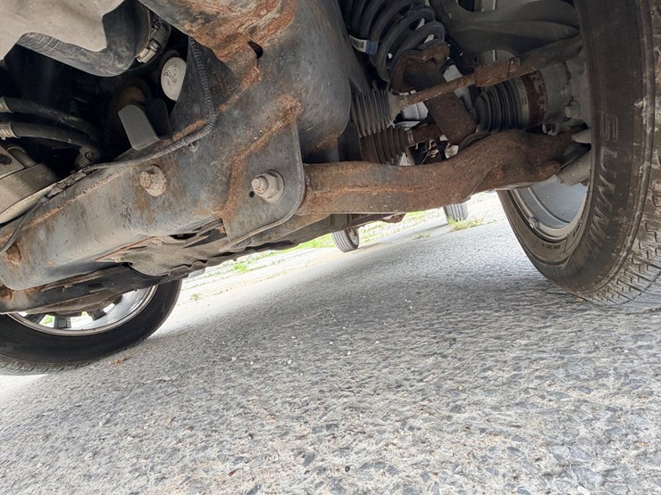 2017-ford-f150-image-22