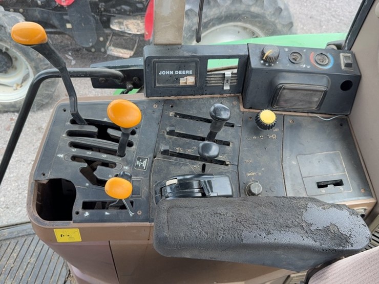 john-deere-6400-image-16