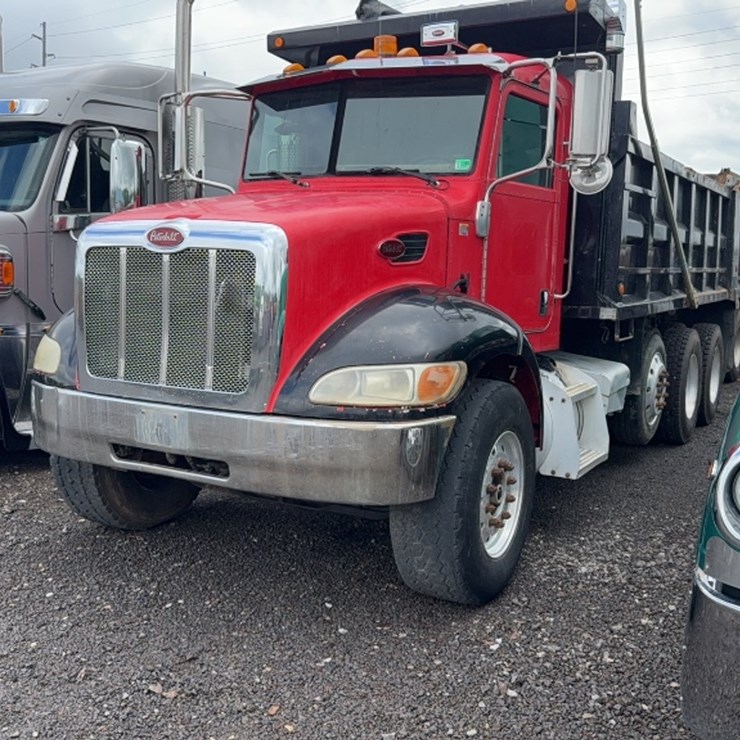 2006 PETERBILT 335