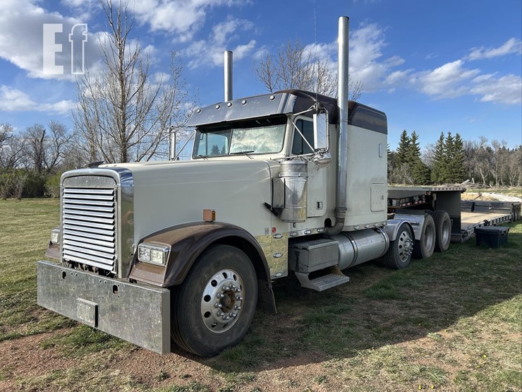 2006-freightliner-fld132-classic-xl-image-29