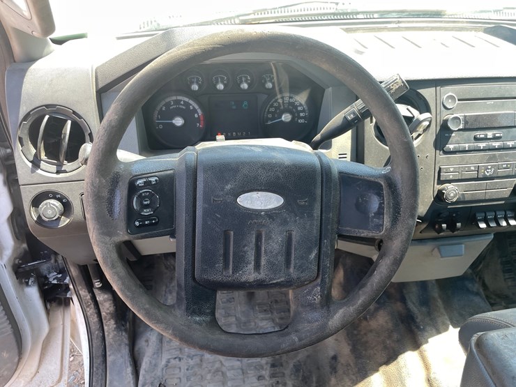 2013-ford-f250-image-28