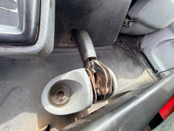 2005-international-durastar-4300-image-66