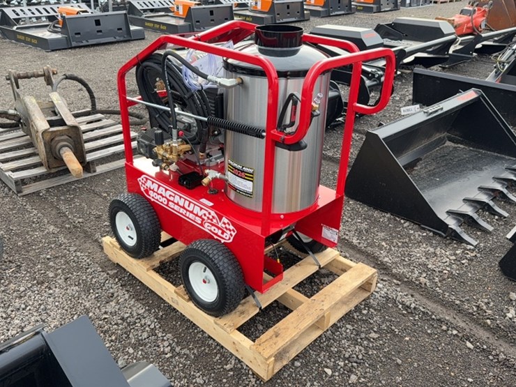#2057-•-magnum-4000-series-pressure-washer-image-2