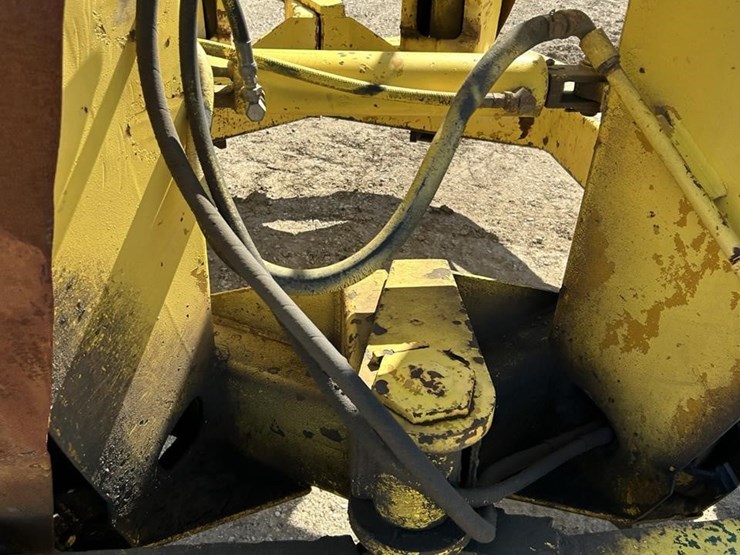 1973-mack-rl786lst-4401-image-18
