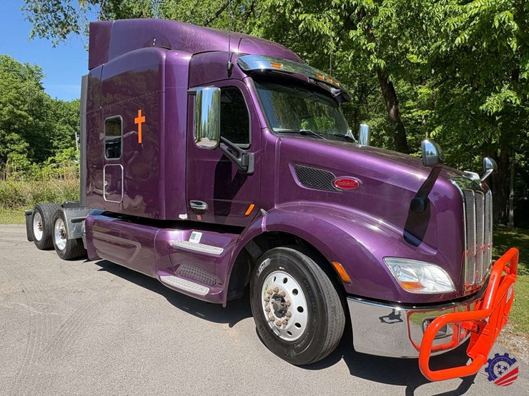 2020-peterbilt-579-image-7
