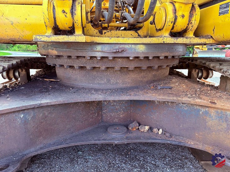 2014-komatsu-pc360-lc-10-image-46