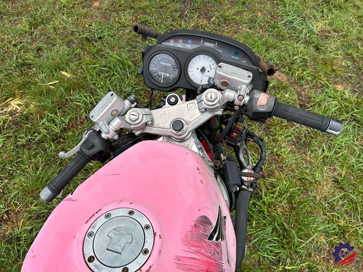 1997-honda-vf750-(interceptor-750)-motorcycle-image-16