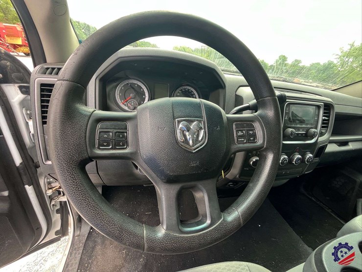 2014-dodge-1500-image-64