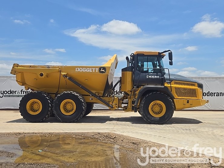 2023-deere-260e-image-6