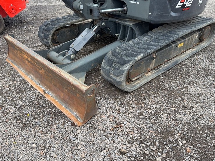 2022-bobcat-e42-image-14