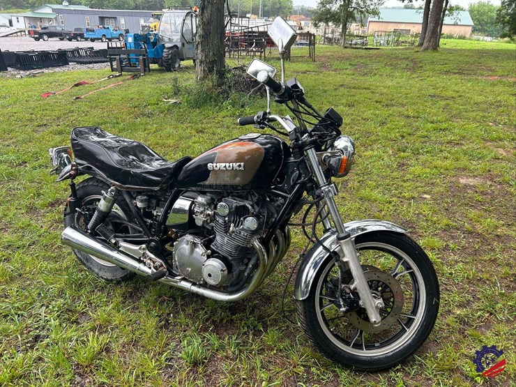 suzuki-gs1100gl-motorcycle-image-4